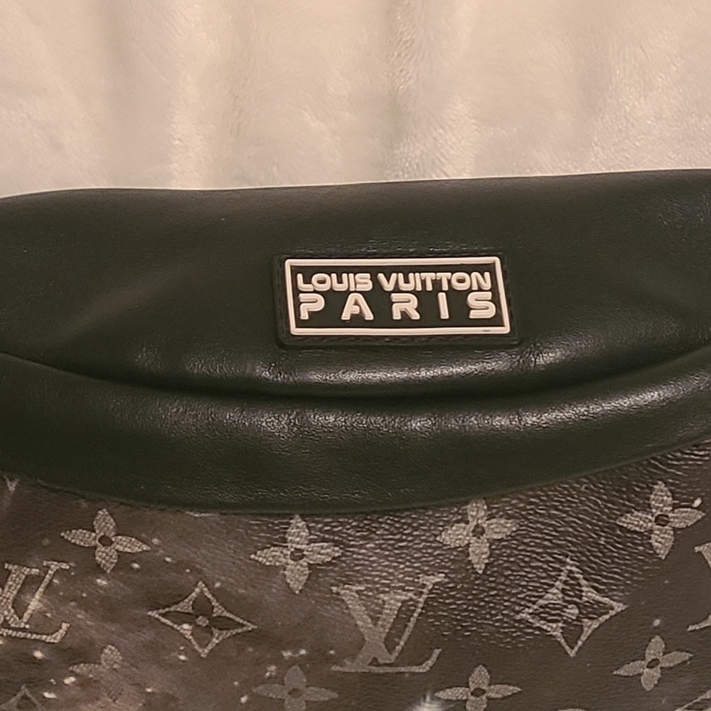 Authentic LV Louis Vuitton Special Edition Galaxy Discovery Mono Belt Bum Bag - Picture 2 of 16